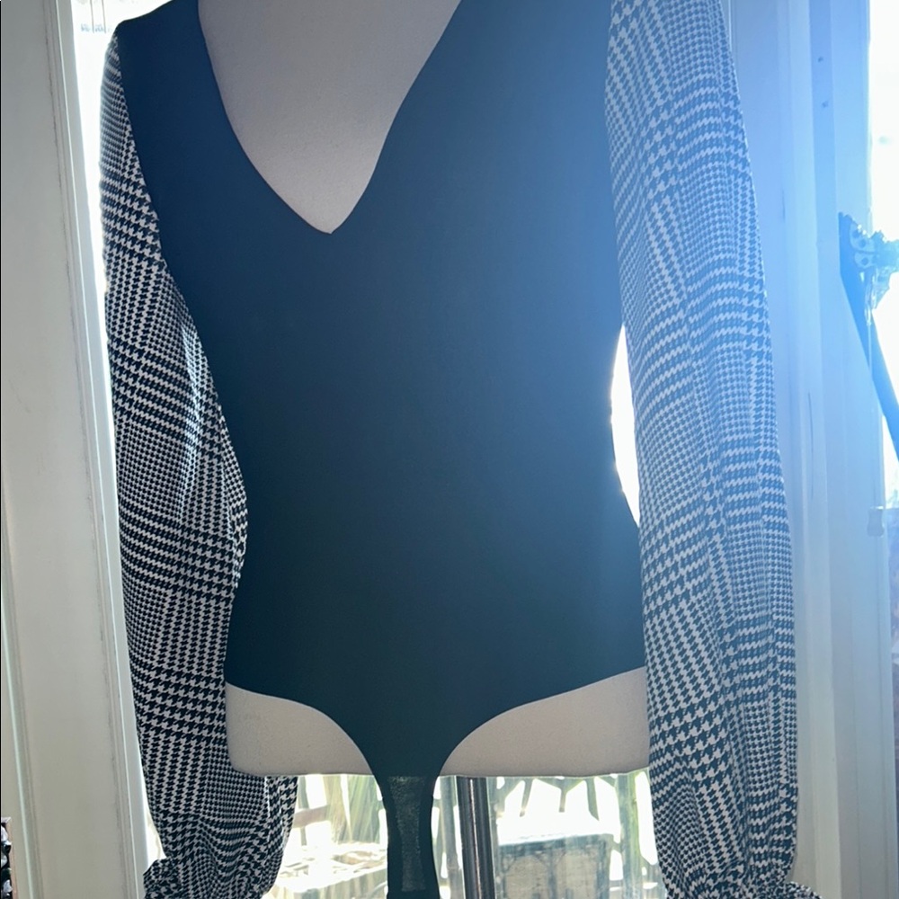 Black and White Houndstooth Chemis